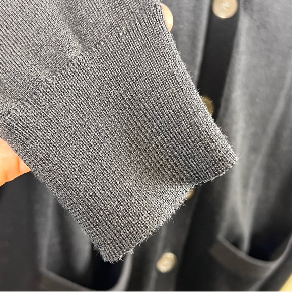 J.Crew Women’s Front Button-Down 100% Wool Black Cardigan Sweater Size XS - Picture 2 of 10